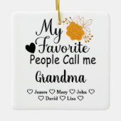 Personalisierte Oma mit den Namen der Enkel Keramikornament (Vorderseite)