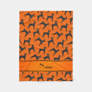 Personalisierte orange Dobermann Namenspinschers Fleecedecke