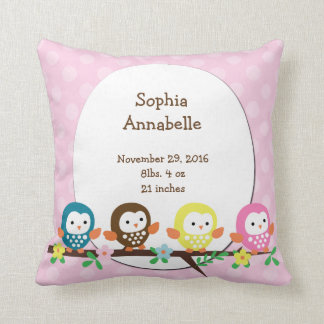 Personalisierte Owls auf der Zweigstelle Polka Dot Kissen