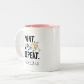 Personalisierte Paint and Sip Birthday Party Zweifarbige Tasse (Vorderseite Links)