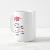 Personalisierte Pandemie - Graduate Class 2022 Tas Kaffeetasse (Vorderseite Links)