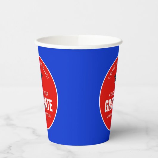 Personalisierte Papiersorten mit rotem und blauem  Pappbecher (Links)