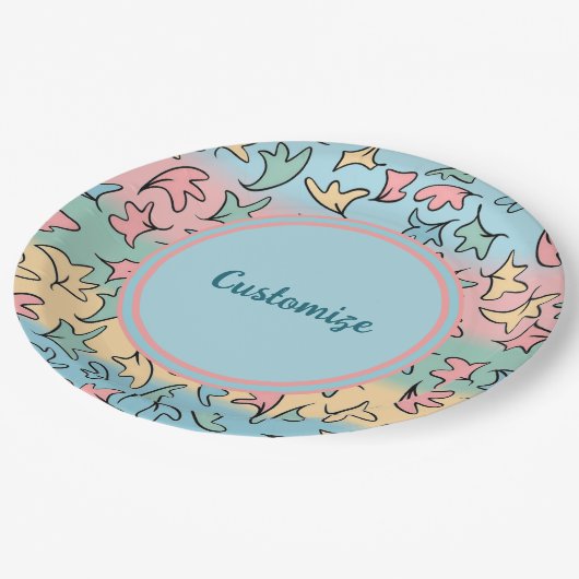 Personalisierte Pastel-Blätter farbenfroh Pappteller (Schrägansicht)