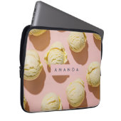 Personalisierte Pastell-Limonencreme-Bliss Laptopschutzhülle (Vorne Rechts)