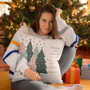 Personalisierte Pastell-Weihnachtsbäume als Feiert Kissen