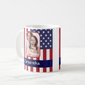 Personalisierte patriotische amerikanische Flagge Kaffeetasse (Vorderseite Links)