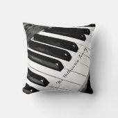 Personalisierte Piano-Tasten aus Schwarz und Weiß Kissen (Vorderseite)