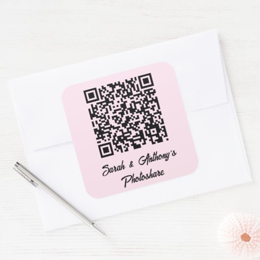 Personalisierte QR-Code-Website für Hochzeiten von Quadratischer Aufkleber (Umschlag)