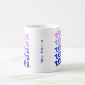 Personalisierte Repeat Wavy Teacher Coffee Tasse (Mittel)