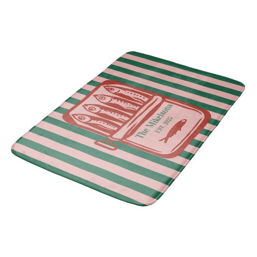 Personalisierte Retro Sardine Tin Streifen Badematte (Schrägansicht)