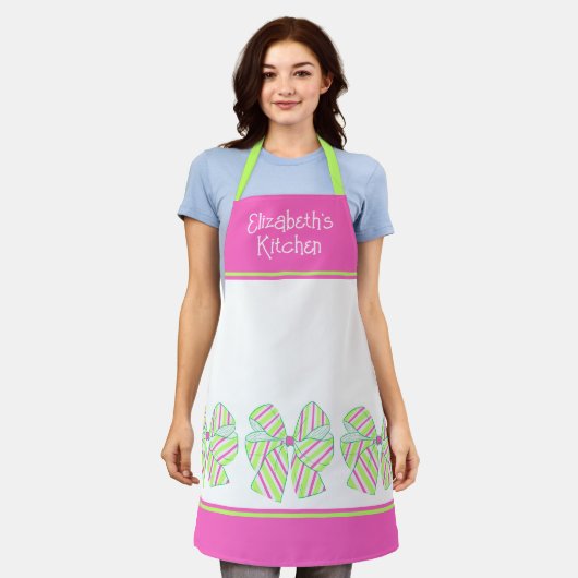 Personalisierte, rosa und grüne Streifen Schürze (Getragen)