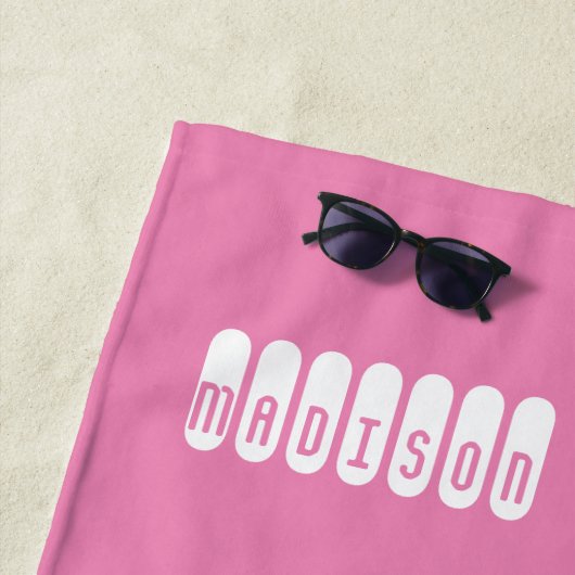 Personalisierte, rosa und orangefarbene Badetücher Strandtuch (Beispiel)