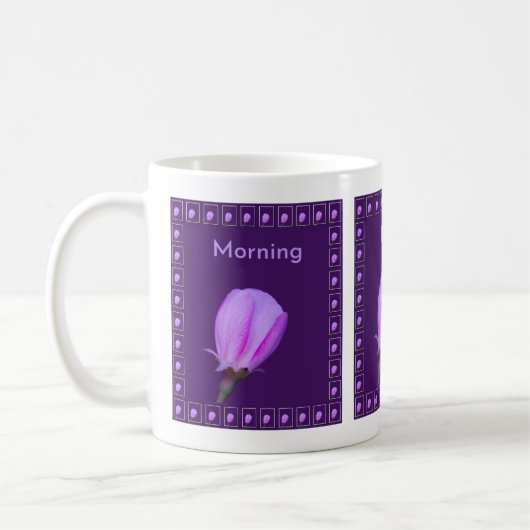 Personalisierte rosa und violette Frühlingsblüten- Kaffeetasse (Links)
