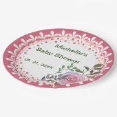 Personalisierte Rosa und Weiß Florals Pappteller (Schrägansicht)