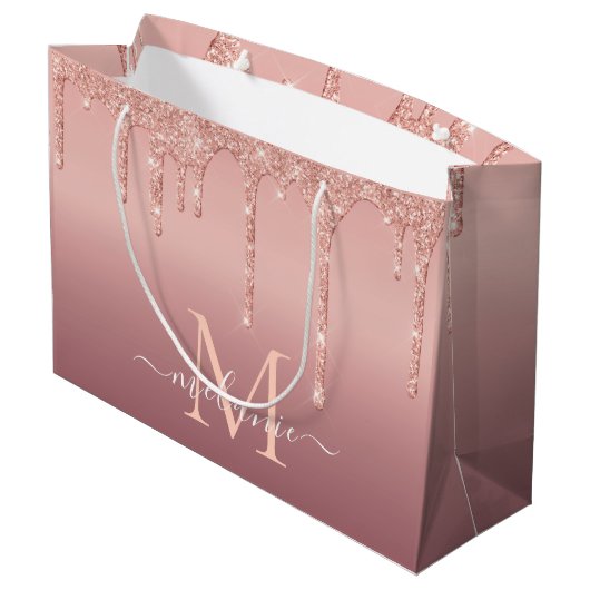 Personalisierte Rose Gold Glitzer Geschenktasche f Große Geschenktüte (Rückseite Schrägansicht)