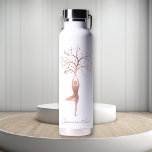 Personalisierte Rose Gold Tree Pose Namaste Trinkflasche<br><div class="desc">Dieses Design kann in dem Bereich personalisiert werden, der durch das Ändern des Fotos und/oder Textes zur Verfügung gestellt wird. Oder Sie können es anpassen, indem Sie den Mausklick auswählen, um weitere Optionen anzupassen, um die Farbe des Hintergrunds zu löschen oder zu ändern, Text hinzuzufügen, die Textfarbe oder den Stil...</div>