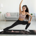 Personalisierte Rose Gold Tree Pose Namaste Yoga M Yogamatte<br><div class="desc">Dieses Design kann in dem Bereich personalisiert werden, der durch das Ändern des Fotos und/oder Textes zur Verfügung gestellt wird. Oder Sie können es anpassen, indem Sie den Mausklick auswählen, um weitere Optionen anzupassen, um die Farbe des Hintergrunds zu löschen oder zu ändern, Text hinzuzufügen, die Textfarbe oder den Stil...</div>