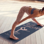 Personalisierte Rose Gold Tree Yoga Pose Namaste Yogamatte<br><div class="desc">Dieses Design kann in dem Bereich personalisiert werden, der durch das Ändern des Fotos und/oder Textes zur Verfügung gestellt wird. Oder Sie können es anpassen, indem Sie den Mausklick auswählen, um weitere Optionen anzupassen, um die Farbe des Hintergrunds zu löschen oder zu ändern, Text hinzuzufügen, die Textfarbe oder den Stil...</div>