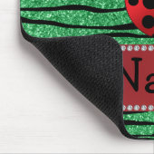 Personalisierte rote Marienkäfergrün Mousepad (Ecke)