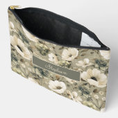 Personalisierte Sage Green und Creme Zubehörtasche (Offen)