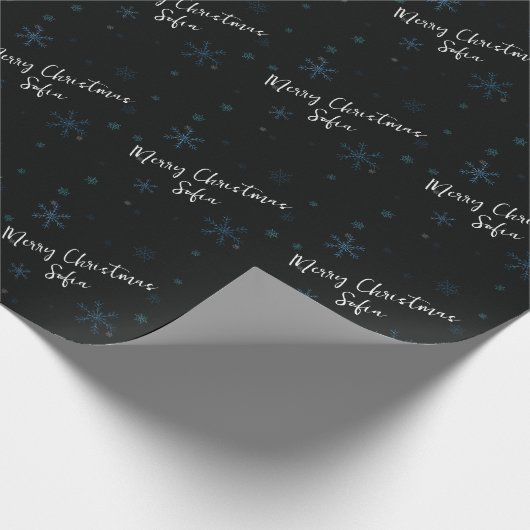 Personalisierte Schneeflocken Frohe Weihnachtsname Geschenkpapier (Ecke)