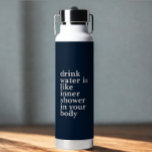 Personalisierte Schriftart Trinkflasche<br><div class="desc">Personalisiertes Zitat weiße Schriftart Wasser Flasche. Ich muss deinen Namen mit dieser Wasserflasche ändern.</div>
