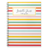 personalisierte Schule mit stilvollem Regenbogenst Notizblock (Vorderseite)