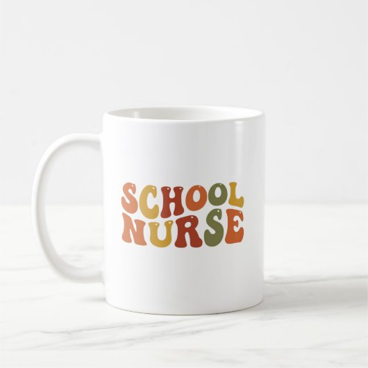 Personalisierte Schulkrankenschwester Retro-Typogr Kaffeetasse (Links)