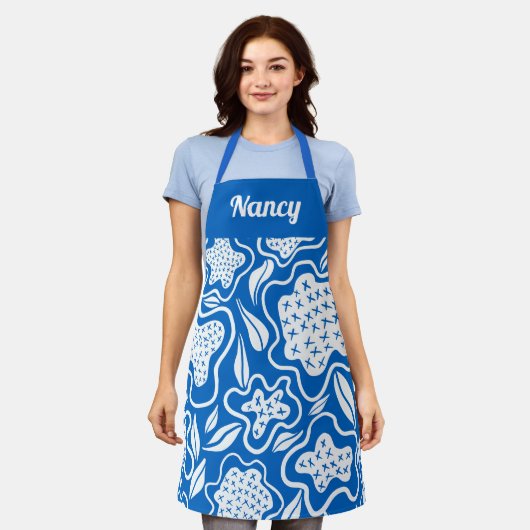 Personalisierte Schürze mit blauem und weißem Kreu (Getragen)