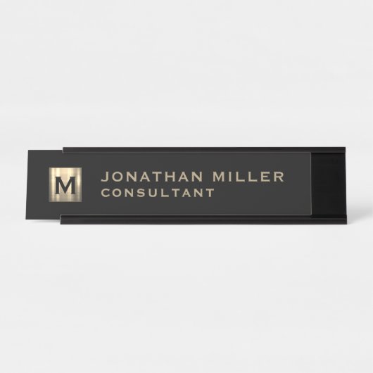Personalisierte Schwarz-Gold-Monogramm Schreibtischnamensplakette (Vorderseite )