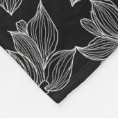 Personalisierte Schwarz-Weiß-Blüte Fleecedecke (Ecke)