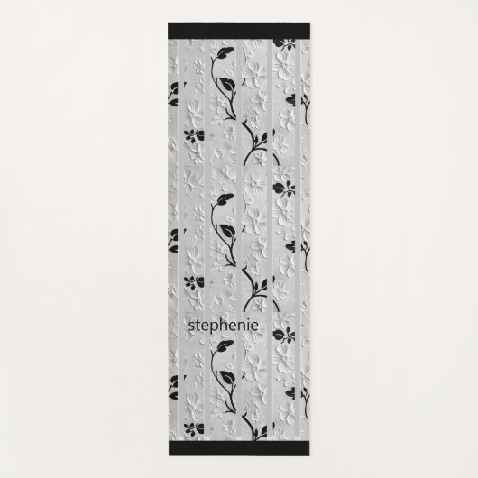 Personalisierte Schwarz-Weiß-Florals Yogamatte (Vorderseite)