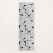 Personalisierte Schwarz-Weiß-Florals Yogamatte (Rückseite)