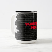 Personalisierte Schwarz-Weiß-Mauer Zweifarbige Tasse (Vorderseite Links)