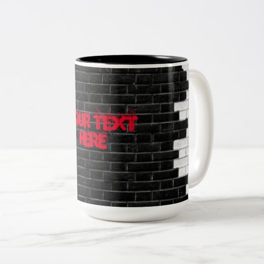 Personalisierte Schwarz-Weiß-Mauer Zweifarbige Tasse (VorderseiteRechts)