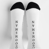 Personalisierte Schwarz-Weiß-TRAUZEUGE-Hochzeitsso Socken (Oben)