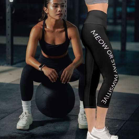 Personalisierte Schwarz-Weiß-Typografie-Layout-Spa Capri Leggings