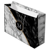 Personalisierte Schwarz-weiße Marmorverpackung Große Geschenktüte (Vorderseite Schrägansicht)