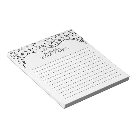 Personalisierte Schwarz-weiße Musiknote Notizblock (angewinkelt)