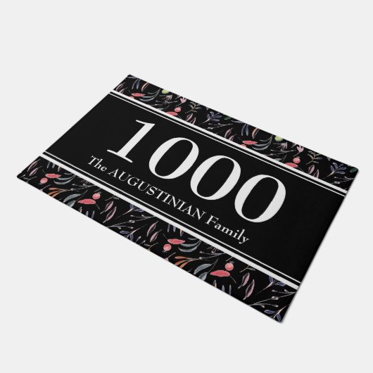 Personalisierte schwarze Blume Fußmatte (Schrägansicht)