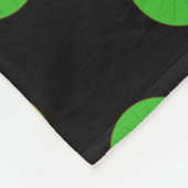 Personalisierte schwarze grüne Namenskiwi Fleecedecke (Ecke)
