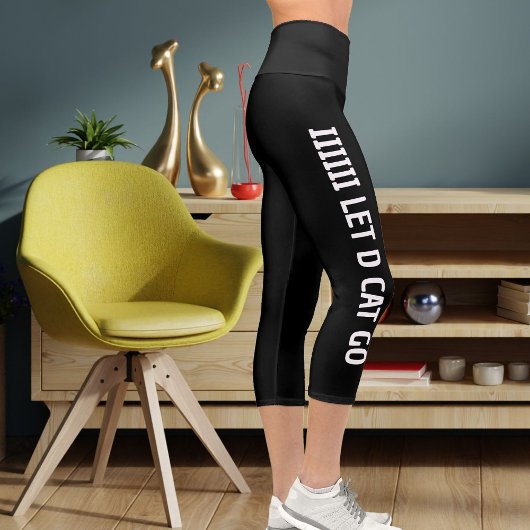 Personalisierte Schwarze Katze Mama Hoch gebräunt Capri Leggings