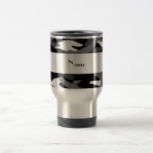 Personalisierte schwarze Namenstarnung Reisebecher (Mittel)