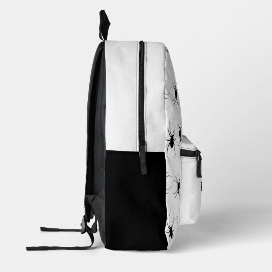 Personalisierte schwarze Spinnen auf weiß Bedruckter Rucksack (Links)