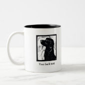 Personalisierte schwarzer HundSpringador Lino Zweifarbige Tasse (Links)