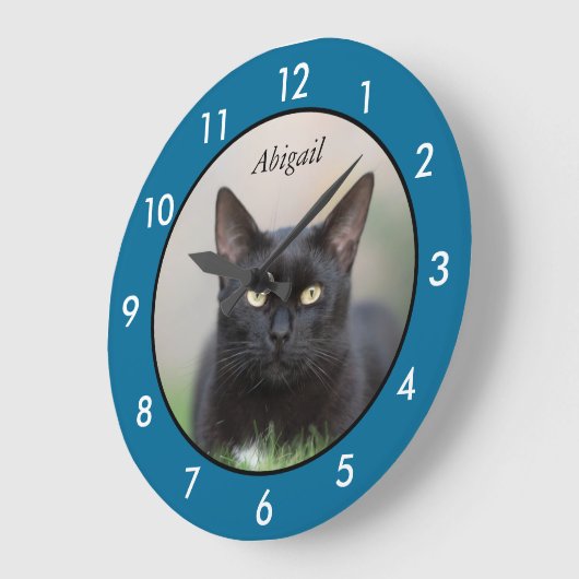 Personalisierte Schwarzkatze Große Wanduhr (Winkel)