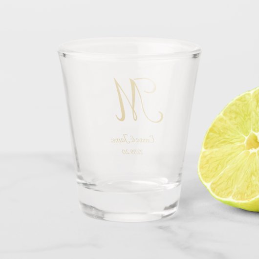 Personalisierte Script Monogram Wedding Party Schnapsglas (Rückseite)