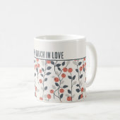 Personalisierte skandinavische "Berry Much in Lieb Kaffeetasse (VorderseiteRechts)