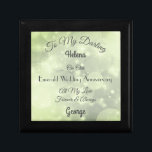 Personalisierte Smarald Wedding Keepake Box Erinnerungskiste<br><div class="desc">Fantastische personalisierte Ehefrau Emerald Wedding Jubiläum Keepake / Geschenkboxen.</div>