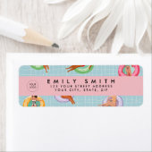 Personalisierte Sommerfrauen Entspannen auf Schwim (Insitu)